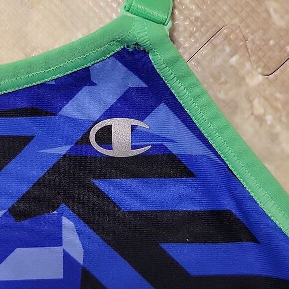 CHAMPION GIRLS YOUTH SWIM/OUTDOOR TOP SIZE XL - Picture 2 of 6